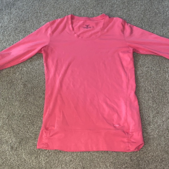 Patagonia Tops - Womens Patagonia long sleeve top